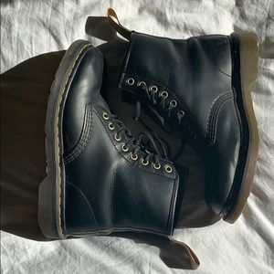 Vegan Dr. Martens 1460s
